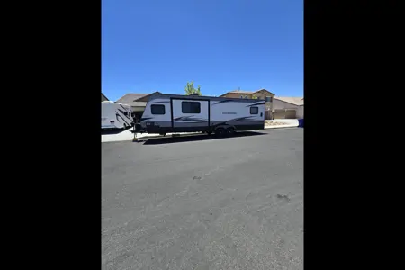 Toy Hauler Pioneer
