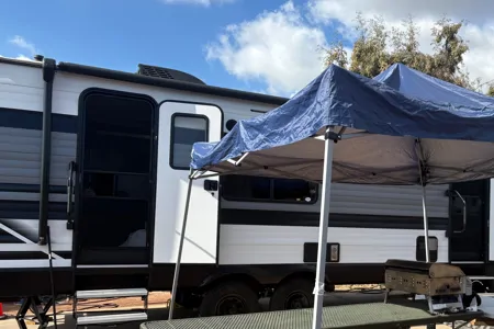J & Ps Grand Design Transcend xplore Travel Trailer