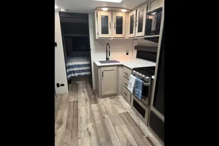 Clean 33’ KZ Connect Travel Trailer
