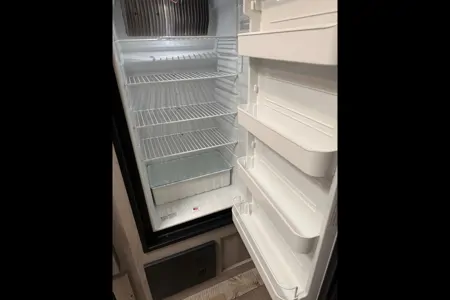 Clean 33’ KZ Connect Travel Trailer
