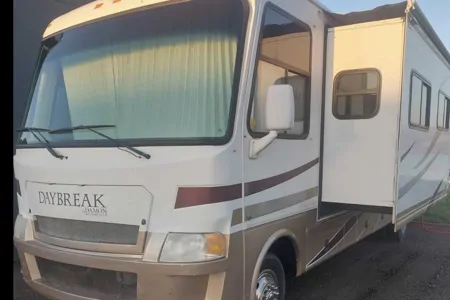 Daniel's Damon Daybreak 3578 Class A