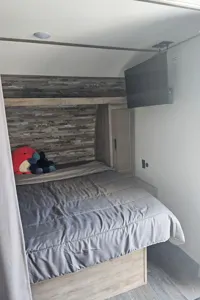 Lynn's Grand River 25BH Travel Trailer