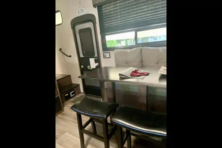 Rollin' Retreat - KZ Durango D290RLT Fifth Wheel