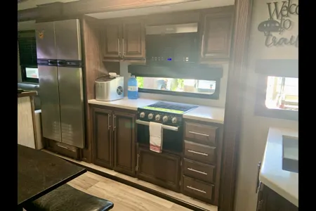 Rollin' Retreat - KZ Durango D290RLT Fifth Wheel
