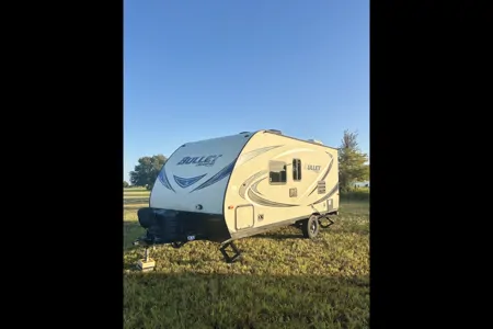 Encanto RV 2017 Keystone Bullet 1800RB