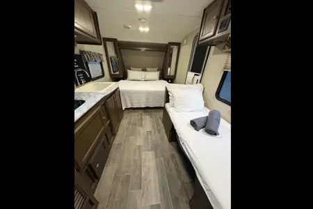 Encanto RV 2017 Keystone Bullet 1800RB