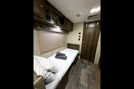 Encanto RV 2017 Keystone Bullet 1800RB
