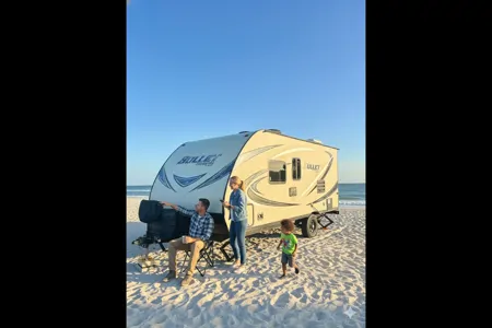 Encanto RV 2017 Keystone Bullet 1800RB