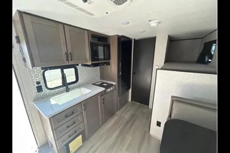 2025 NEW comfy and easy to Tow