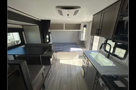 2025 NEW comfy and easy to Tow
