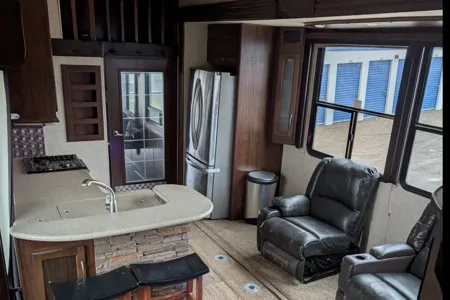 Leikan Cyclone 4500 Fifth Wheel toy hauler