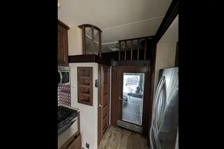 Leikan Cyclone 4500 Fifth Wheel toy hauler