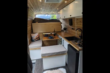 Stand 6ft+ Inside Save Money on Fuel: Diesel Engine Cozy Cabin on Wheels!
