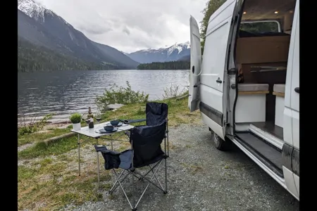 Stand 6ft+ Inside Save Money on Fuel: Diesel Engine Cozy Cabin on Wheels!