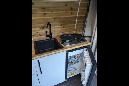 Stand 6ft+ Inside Save Money on Fuel: Diesel Engine Cozy Cabin on Wheels!