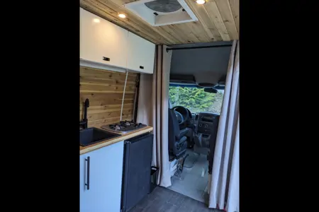 Stand 6ft+ Inside Save Money on Fuel: Diesel Engine Cozy Cabin on Wheels!
