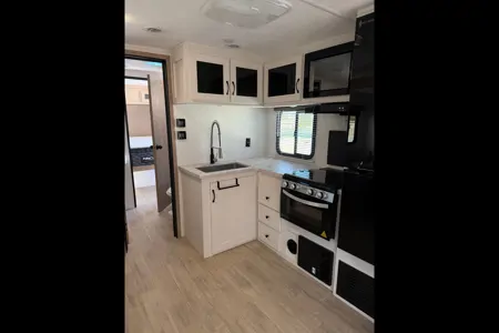 Forest River Solaire 3150 TBSS Travel Trailer