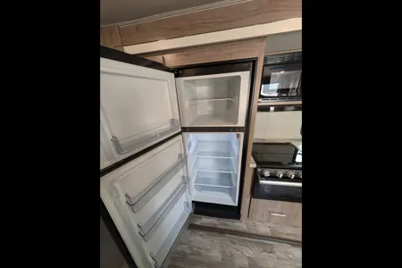 Austen's Grand Design Imagine XLS 23BHE Travel Trailer