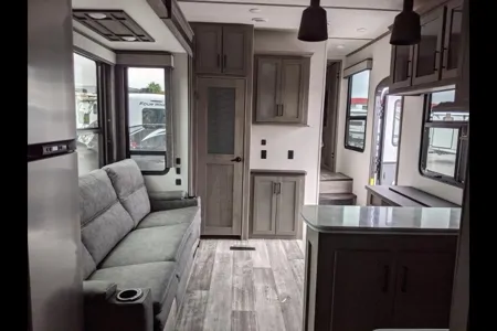 Emily's Keystone Raptor Fifth Wheel