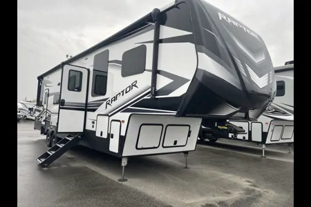 Emily's Keystone Raptor Fifth Wheel