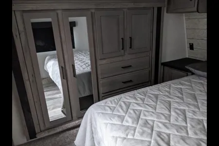 Emily's Keystone Raptor Fifth Wheel