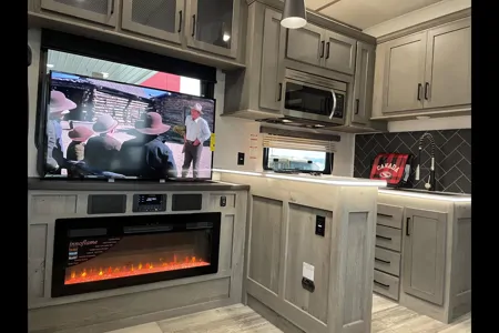 Emily's Keystone Raptor Fifth Wheel
