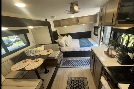 5 stars travel trailer