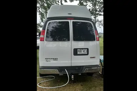 GMC savana Van Life 19 pieds Classe B