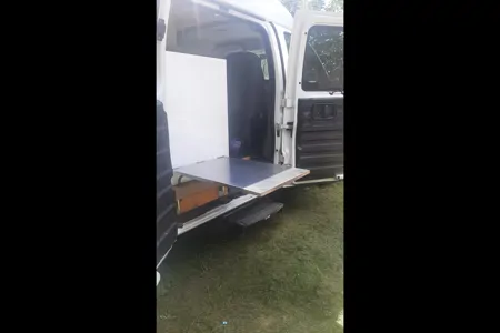 GMC savana Van Life 19 pieds Classe B