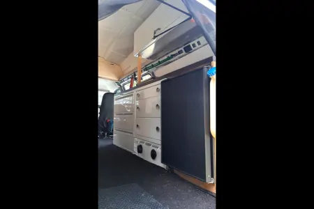 GMC savana Van Life 19 pieds Classe B