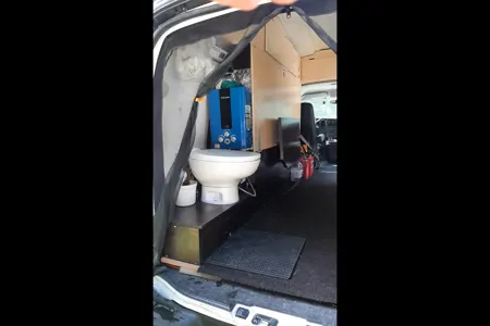 GMC savana Van Life 19 pieds Classe B