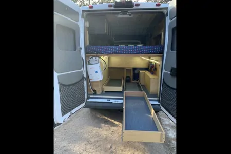 Cozy fun Campervan