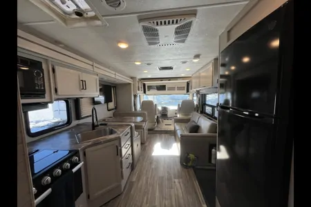 'Queenie' the 2022 Thor ACE ACO809