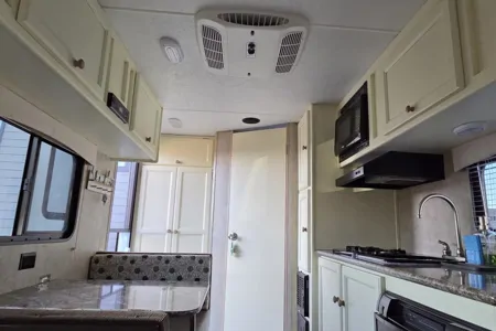 >>Brava>> Coachmen Clipper 16FB