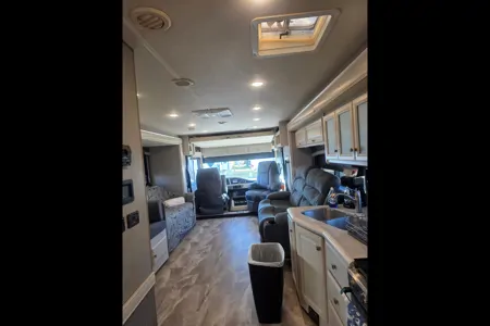 Karen's Fleetwood Flair 35R Class A