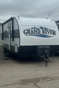 James and Jenny's Grand River 25BH Travel Trailer
