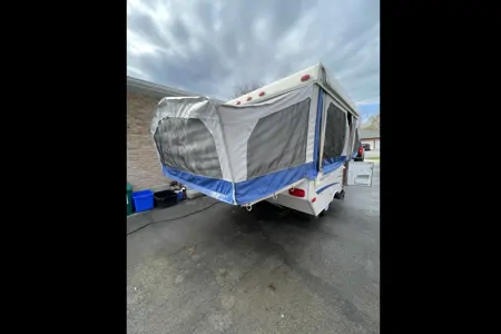 Rustic Sun Retreats Starcraft Blue Tent Trailer