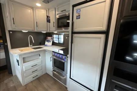 EAGLE Luxury Travel Trailer