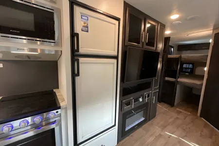 EAGLE Luxury Travel Trailer