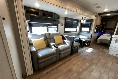 EAGLE Luxury Travel Trailer