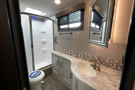 EAGLE Luxury Travel Trailer