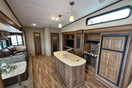 Jason's Keystone 336bhs Fifth Wheel