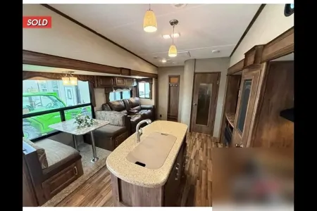 Jason's Keystone 336bhs Fifth Wheel