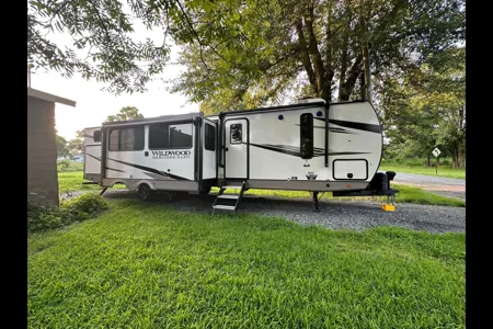 Bryan's Forest River Heritage Glen 310BHI Travel Trailer