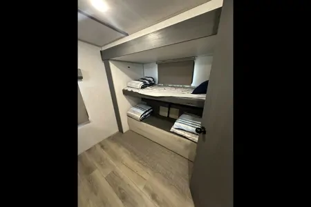 Bryan's Forest River Heritage Glen 310BHI Travel Trailer