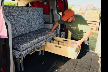 INCOGNITO Grand Caravan Campervan