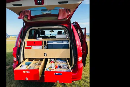 INCOGNITO Grand Caravan Campervan