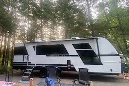Brinkley's Ultimate Glamping I265
