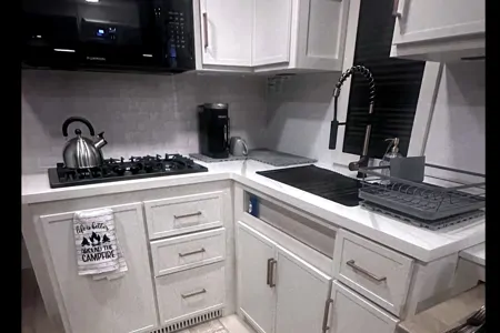 Brinkley's Ultimate Glamping I265