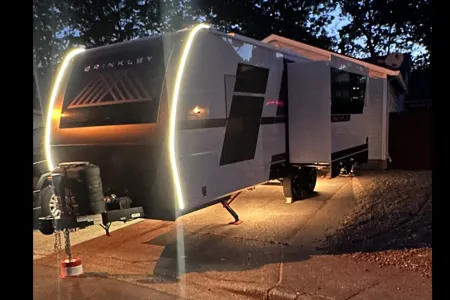 Brinkley's Ultimate Glamping I265